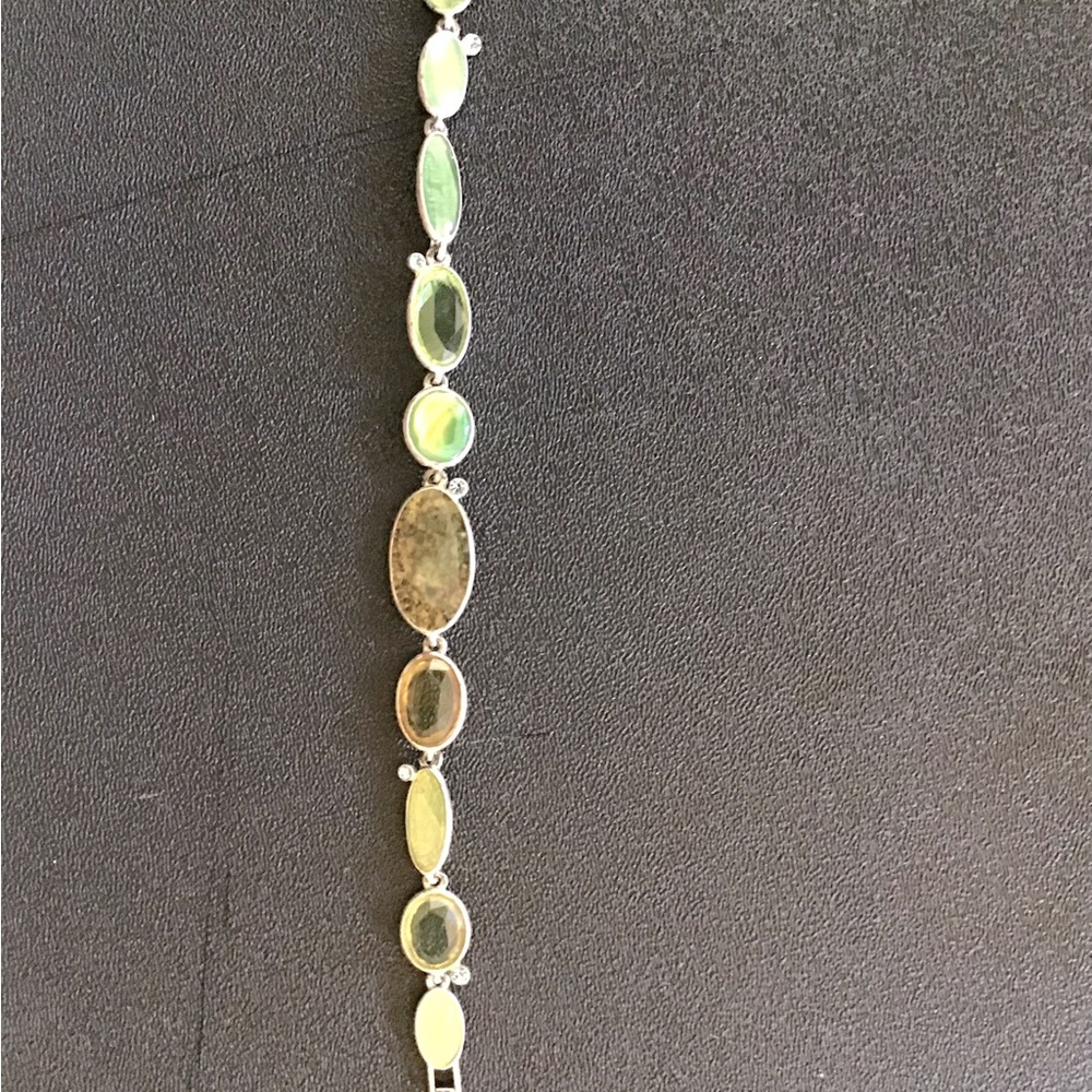 Green tones bracelet